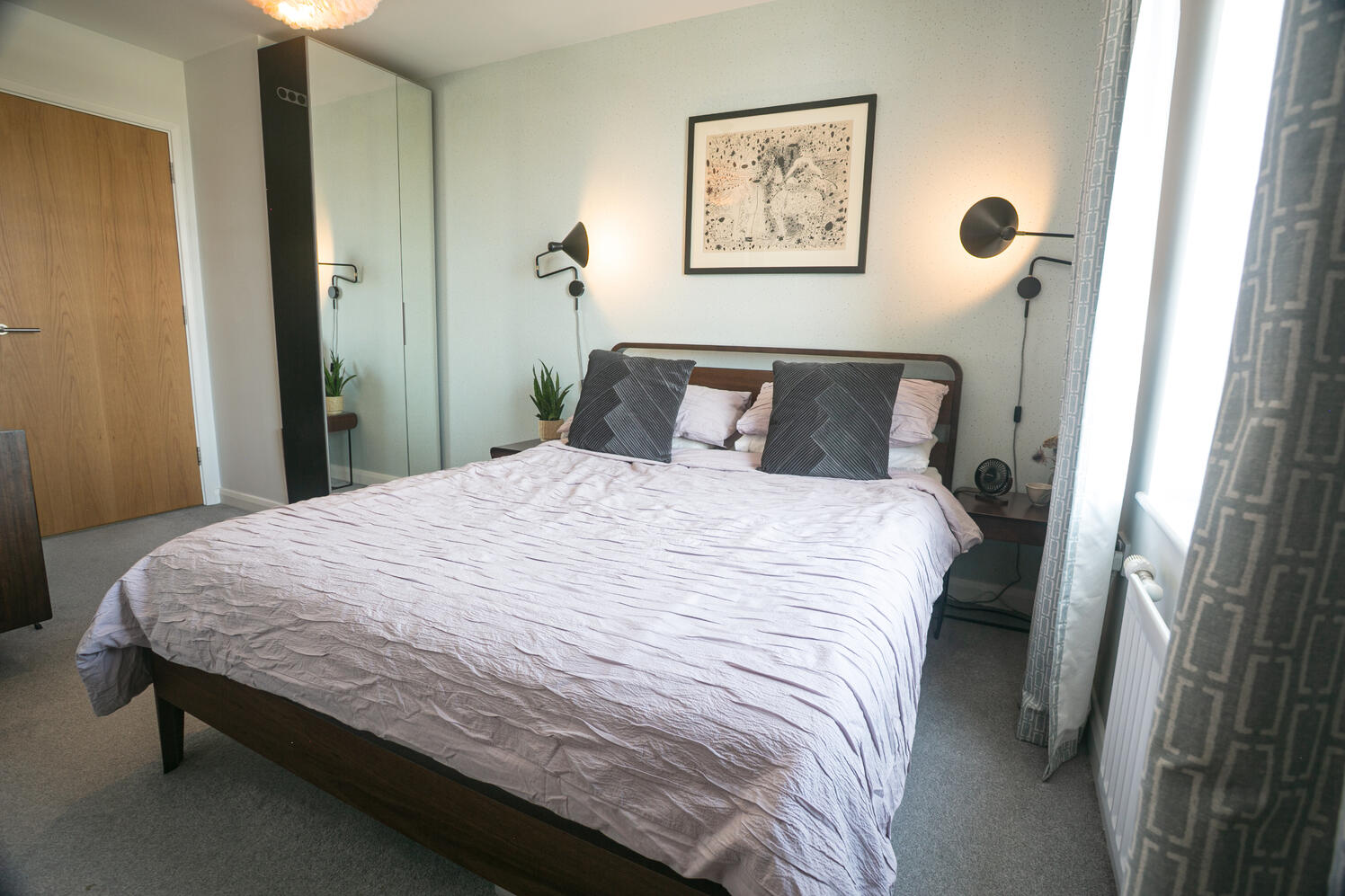 Comfy king size bedroom